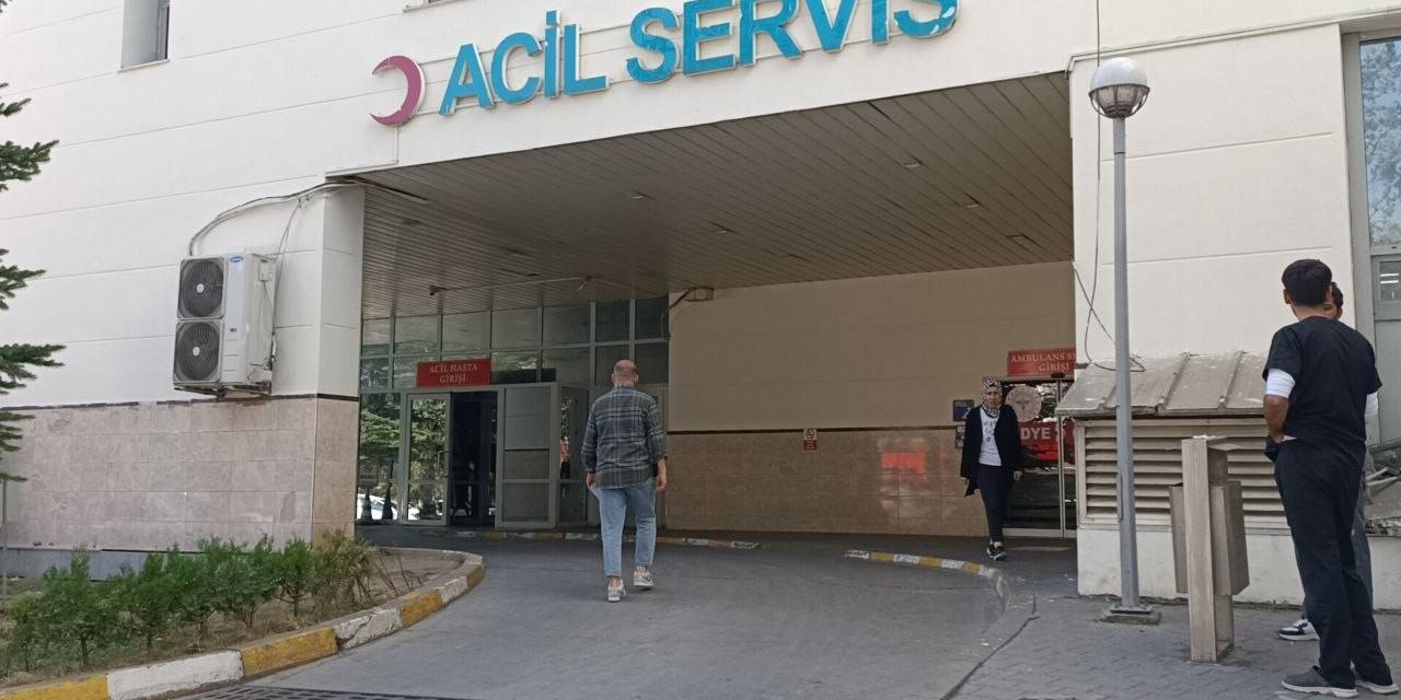 Zehirlenenlerin Sayısı 33’e Yükseldi, 4 Kişi Yoğun Bakımda