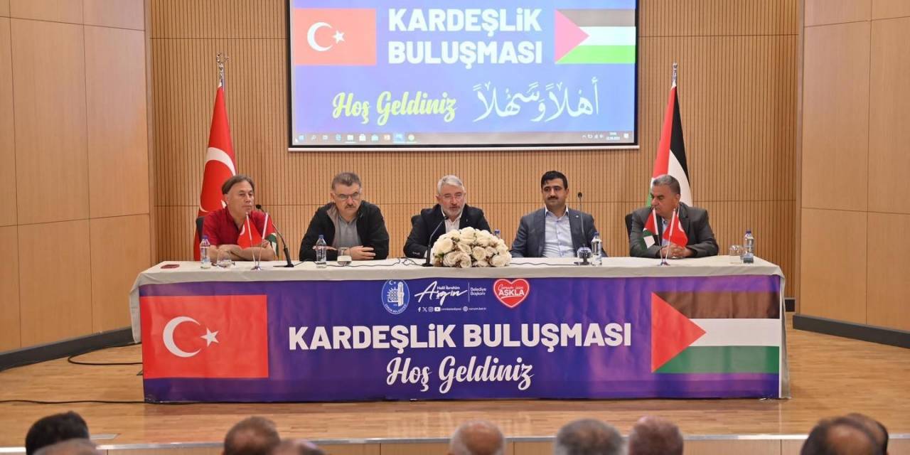 Filistin Heyeti Çorumda Stk Temsilcileriyle Buluştu