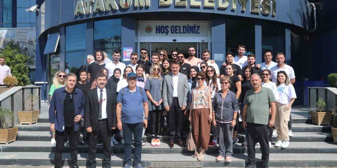 Atakum Halk Dansları Ekibi Festival Yolcusu