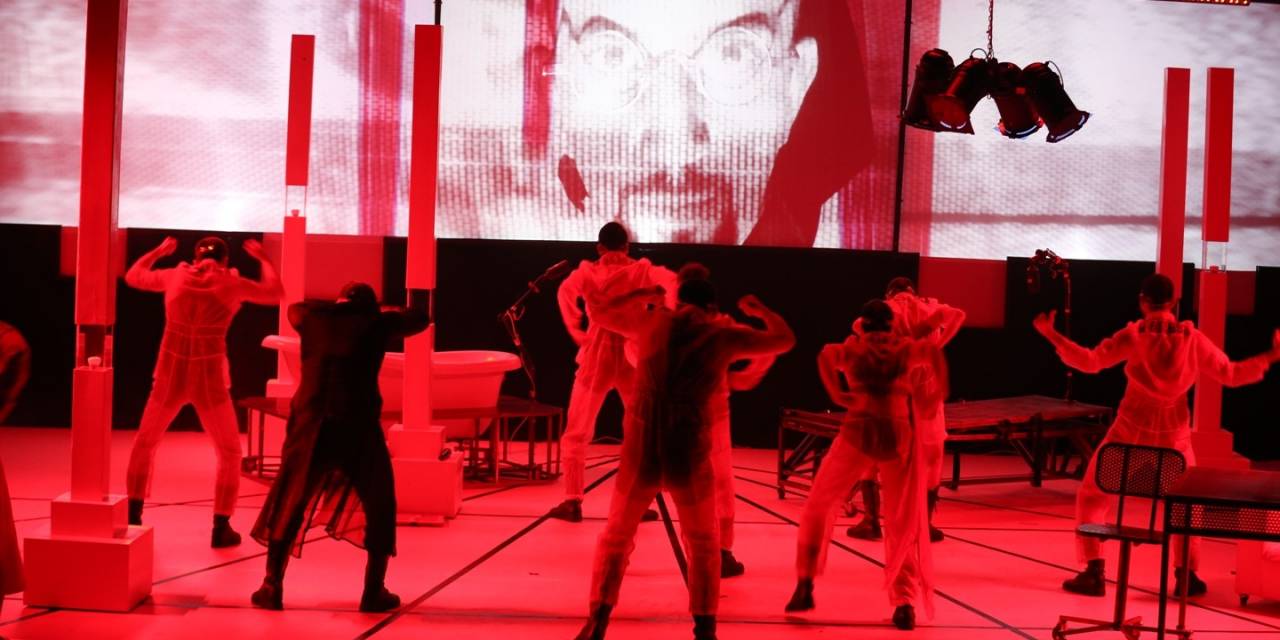 ’1984’ Yılın Oyunu Seçildi