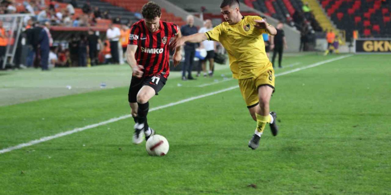 Trendyol Süper Lig: Gaziantep Fk: 0 - İstanbulspor: 0 (İlk Yarı)