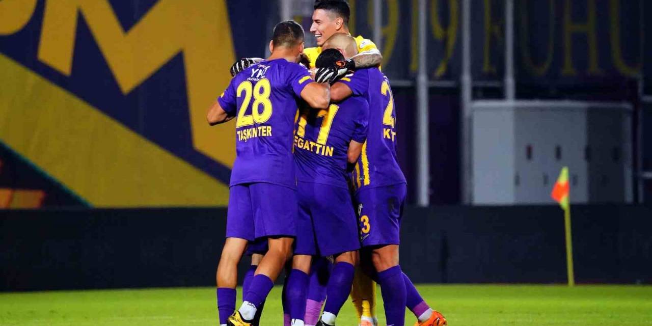 Trendyol 1. Lig: Eyüpspor: 2 - Ümraniyespor: 0