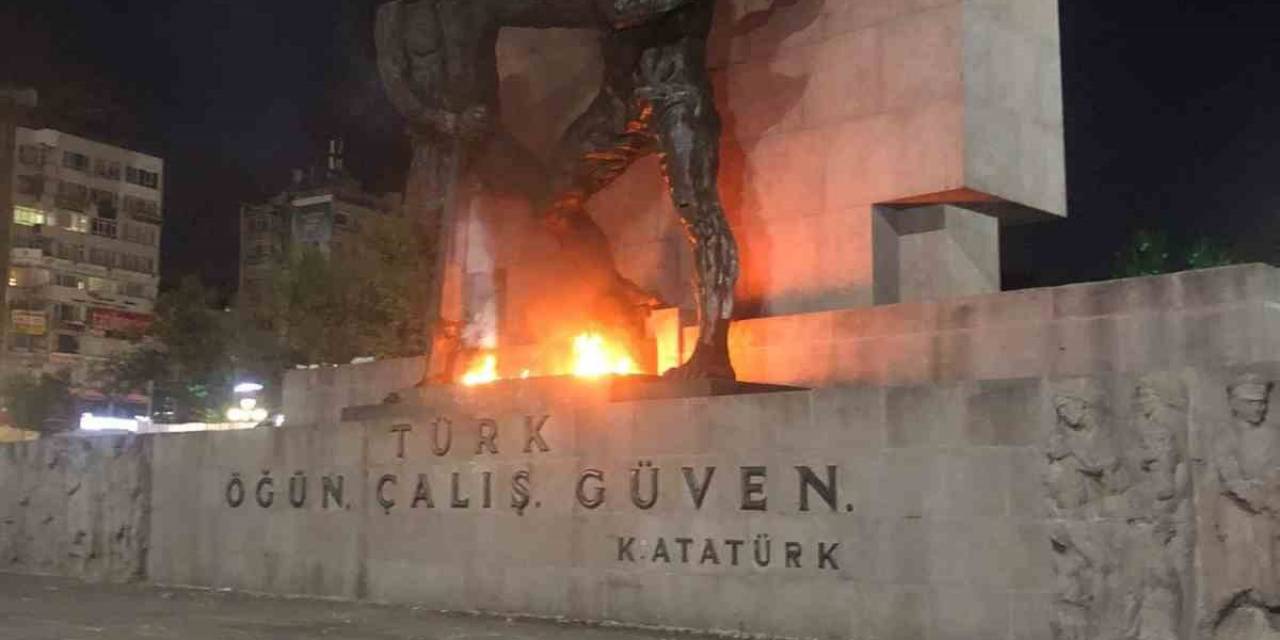 Ankara’da Akıl Sağlığı Yerinde Olmayan Kişi Güvenpark’ta Anıtı Ateşe Verdi