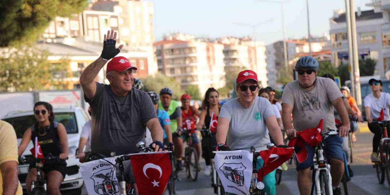 Efeler’de Pedallar ’çevre Dostu Ulaşım’ İçin Döndü