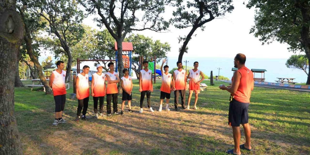 Gelecek Başakşehir’de Yetişiyor