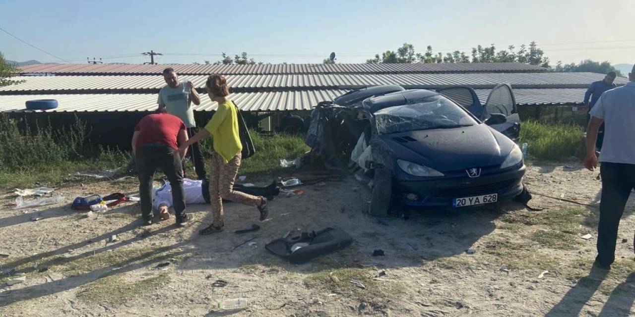 Maden Kamyonu İle Otomobil Çarpıştı: 1’i Ağır 3 Yaralı