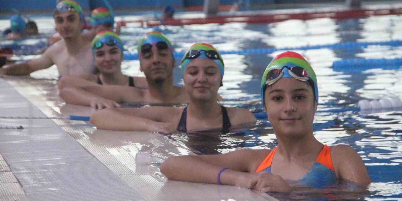 Elazığlı Sporcular, Şampiyonluk İçin Kulaç Atıyor