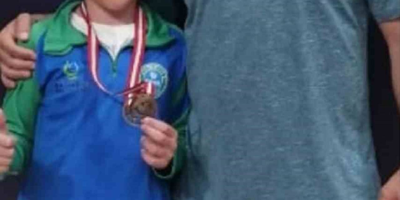 Çayırova Belediyesi Sporcularından 8 Madalya Birden