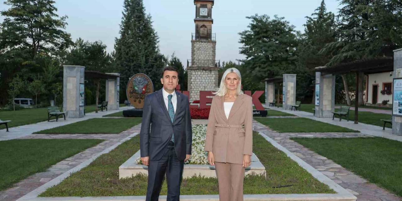 İkili Bilecik İçin Bir Araya Geldi