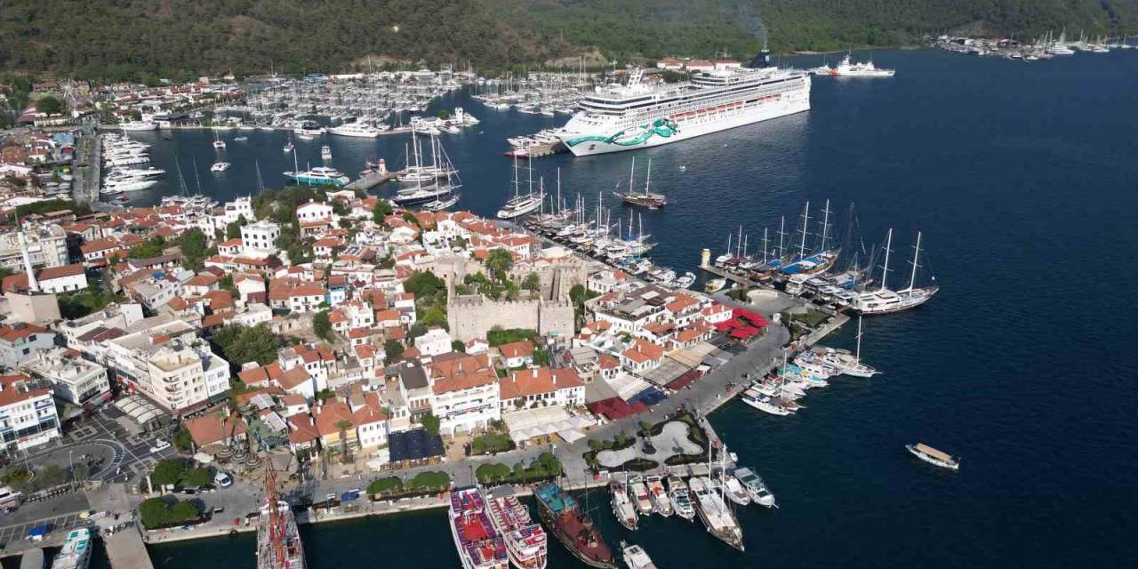 Marmaris’te Turist Sayısındaki Artış Ve Sezonun Uzaması Turizmi Olumlu Etkiledi