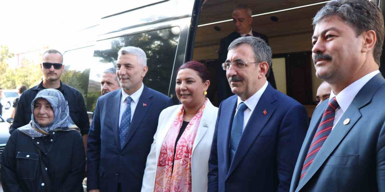 Cumhurbaşkanı Yardımcısı Yılmaz: "Bu Tür Dönemlerde Siyasi Liderlik, Siyasi İstikrar Bir Kat Daha Önem Kazanıyor"