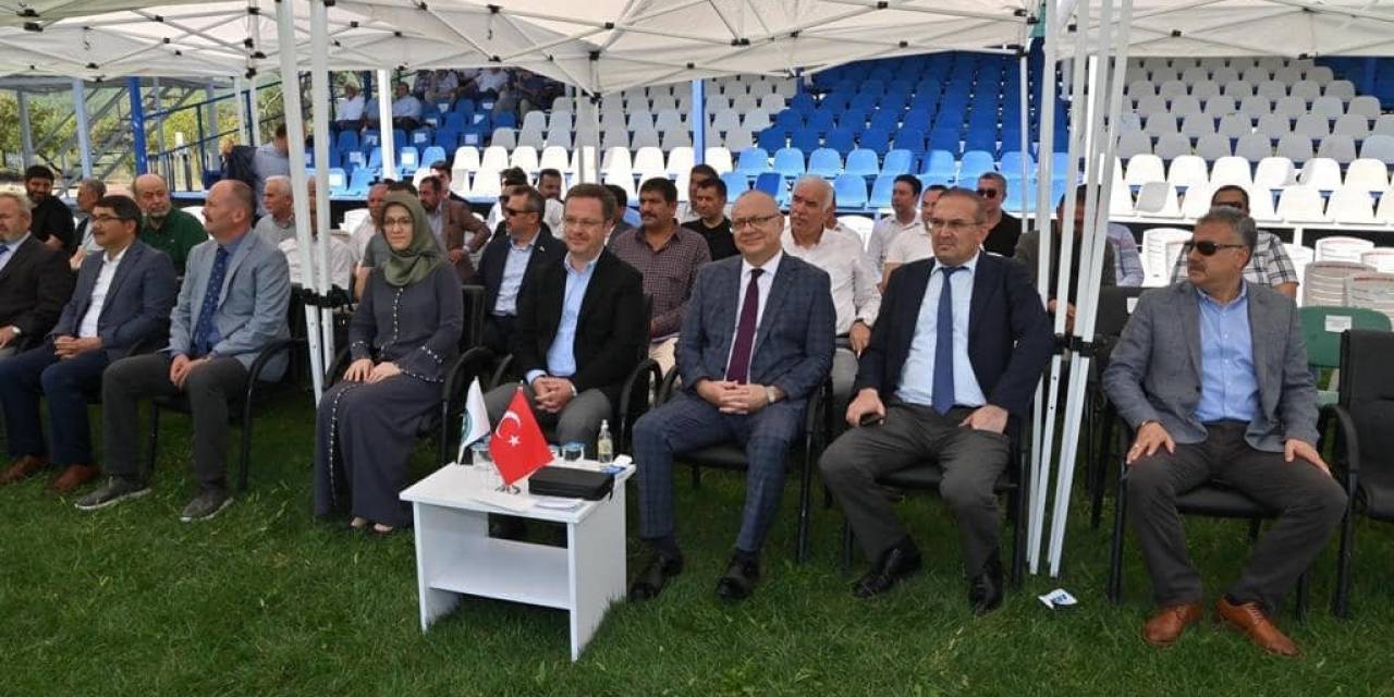 Kur’an-ı Kerim Tilaveti Ve İlahilerle Manisa Semaları Çınladı