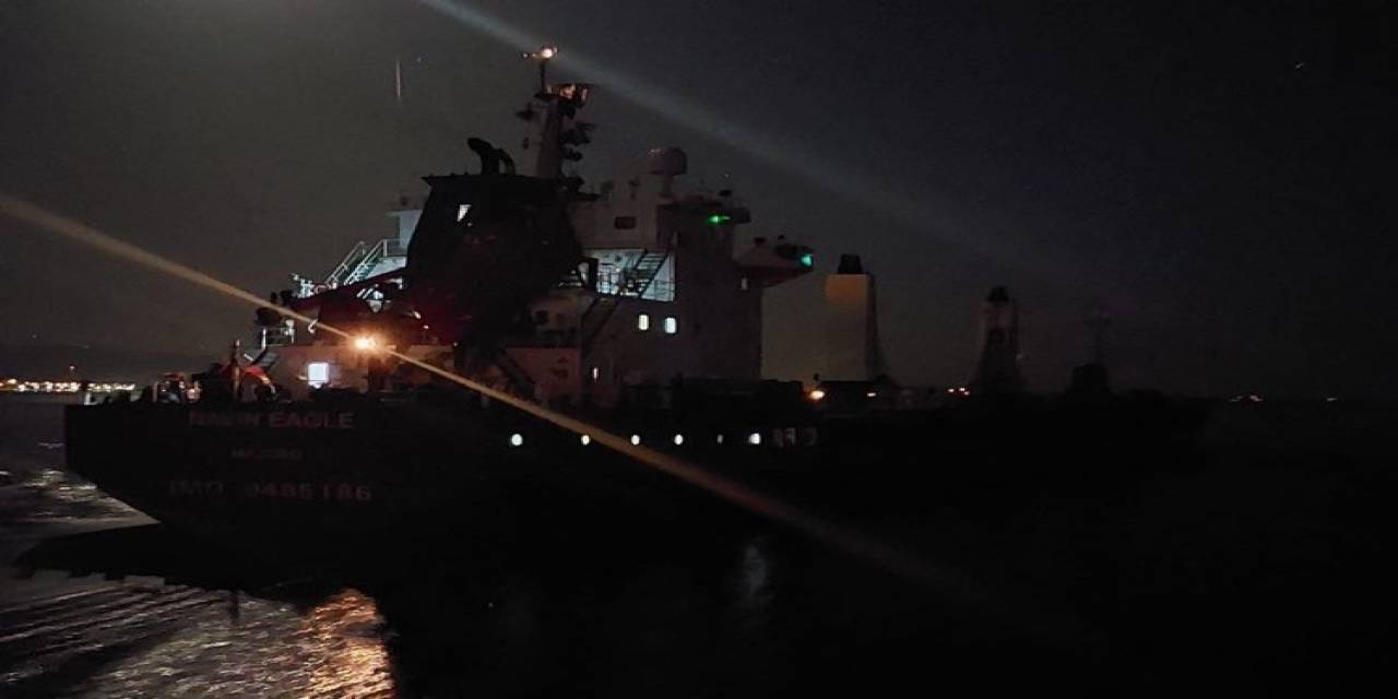 Çanakkale Boğazı’nda Kargo Gemisi Arıza Yaptı