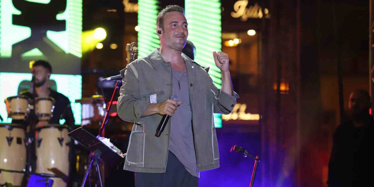 Bandırmalılar Oğuzhan Koç’la Coştu