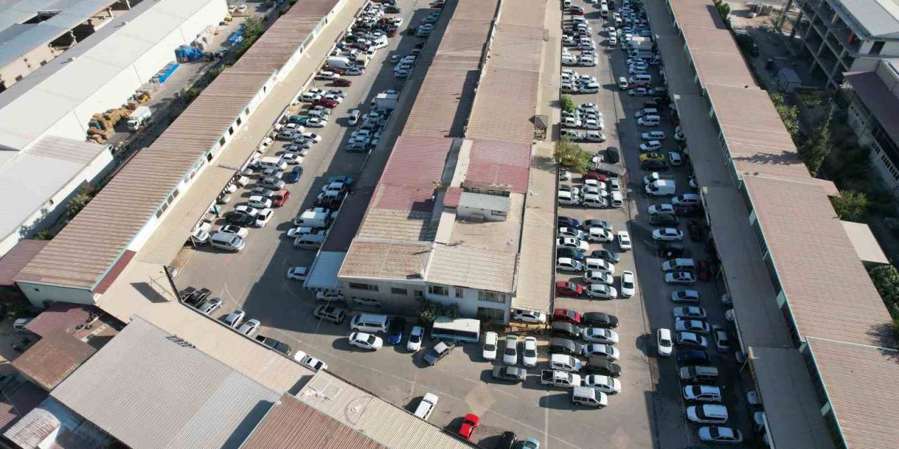 Depremin Merkezi Kahramanmaraş’ta İkinci El Araç Piyasası Durgunlaştı