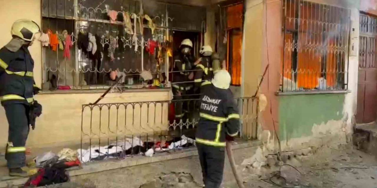 Yangında Dolaba Saklanan 4 Yaşındaki Kız Çocuğu Can Verdi