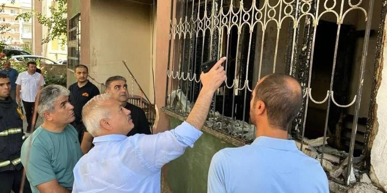 Vali Kumbuzoğlu’ndan Yangında 4 Yaşındaki Çocuğun Öldüğü Evde İnceleme
