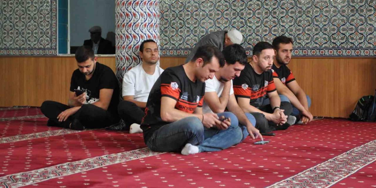 Vefat Eden Motosiklet Sürücüleri İçin Mevlid-i Şerif Okutuldu