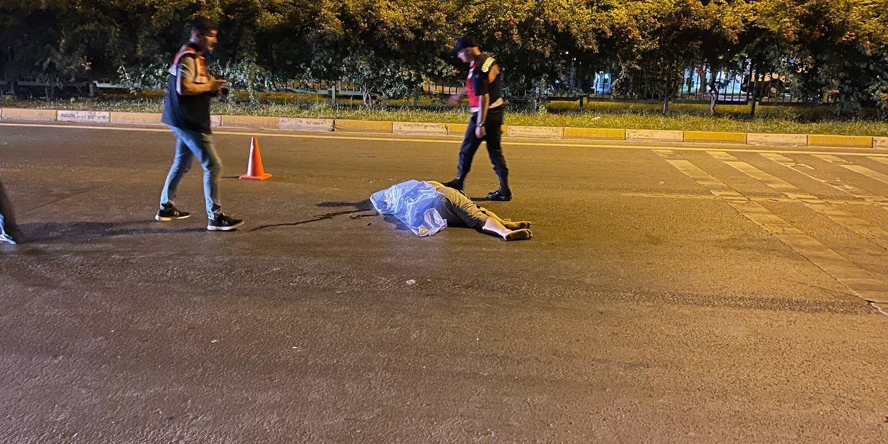 Otomobilin Çarptığı Ukraynalı Turist Hayatını Kaybetti