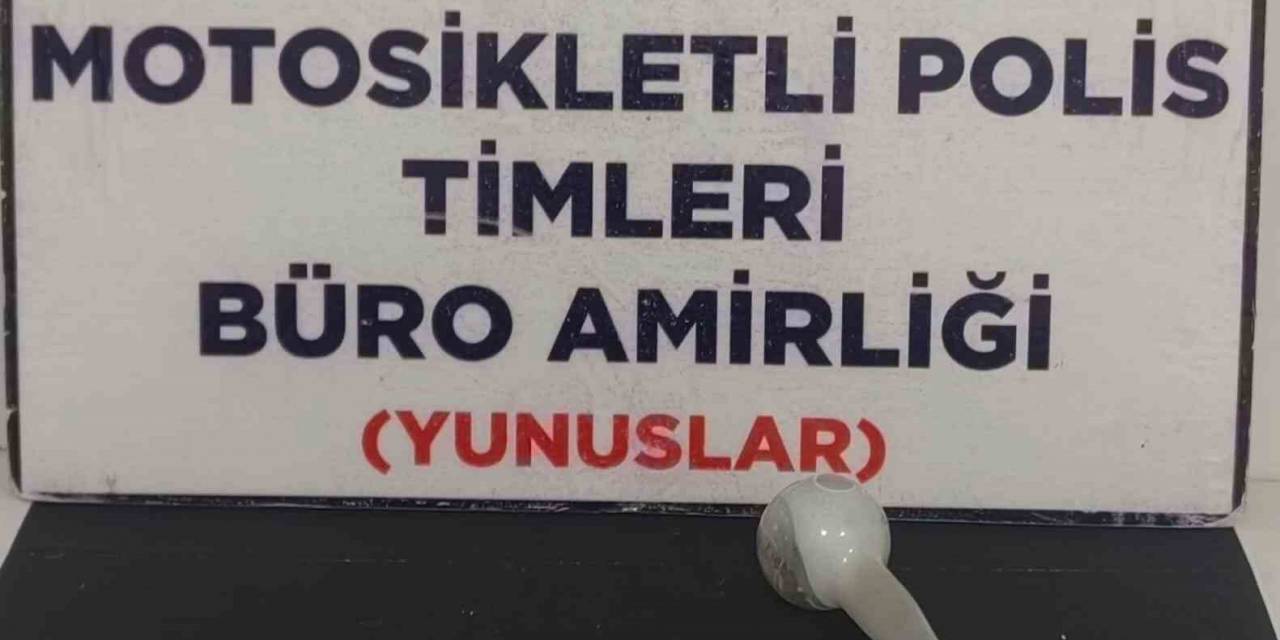 Kütahya’da Yunus Timlerince Bir Araçta Uyuşturucu Ele Geçirildi