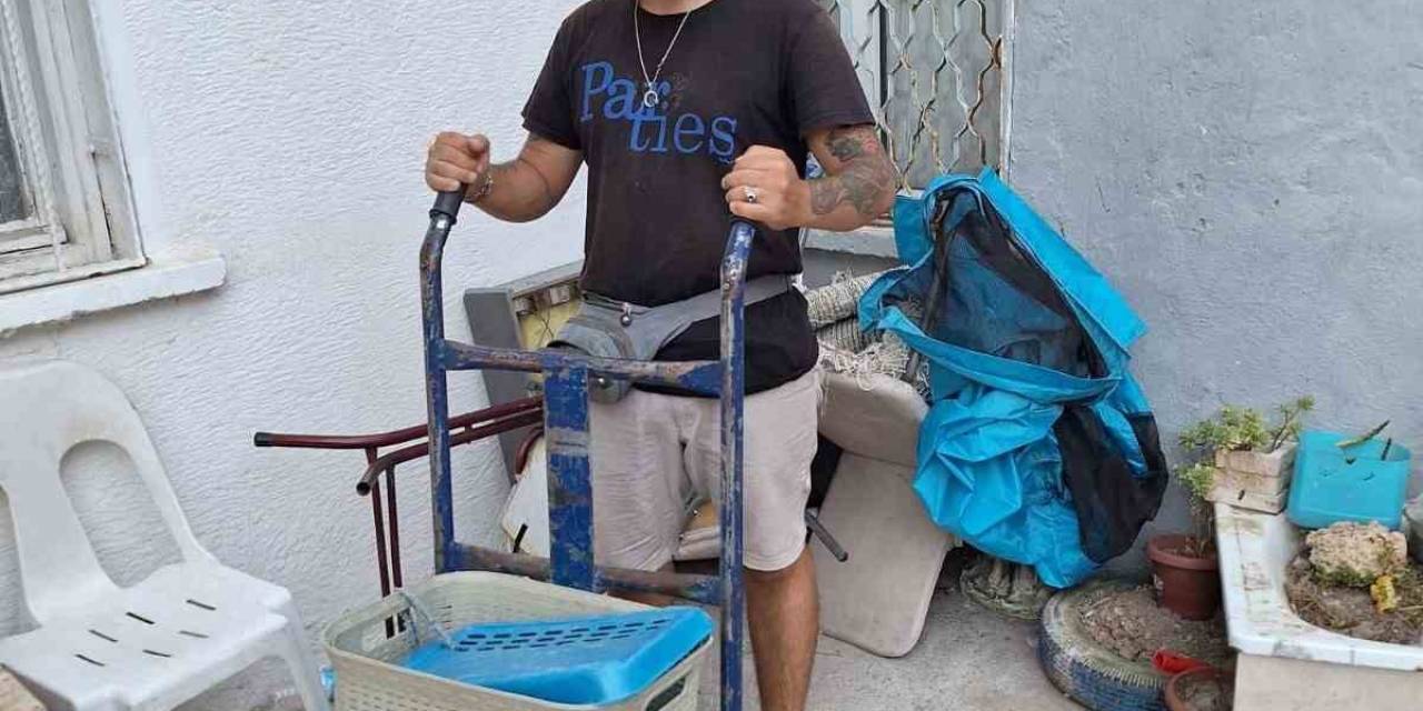 Hurdacı Genç Bulduğu Para Dolu Çantayı Sahibine Teslim Etti