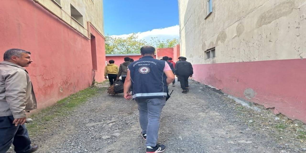 Kars’ta 16 Düzensiz Göçmen Yakalandı