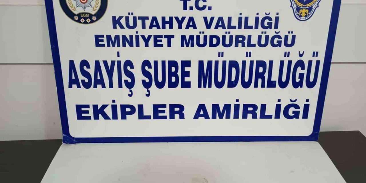 Kütahya’da Şüpheli Şahsın Üzerinde Uyuşturucu Ele Geçirildi