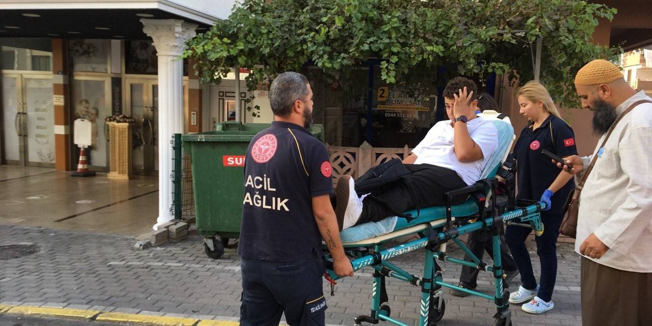 Binbin İle Okula Giden Lise Öğrencisine Otomobil Çarptı