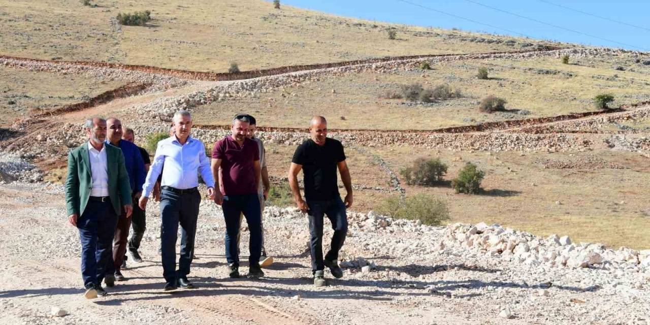 Yeşilyurt’ta Tecde’nin Ulaşım Ağına Yeni Yollar Ekleniyor