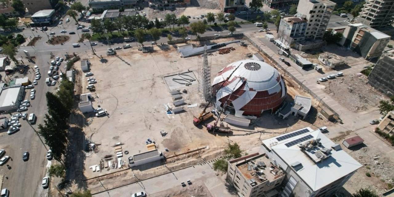 Kılınç, Kent Meydanı Çalışmalarını Yerinde İnceledi