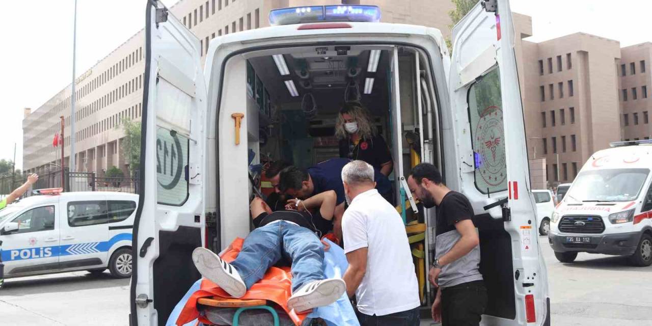 İzmir’de Adliye Önünde Silahlı Çatışma: 1 Ölü, 3 Yaralı