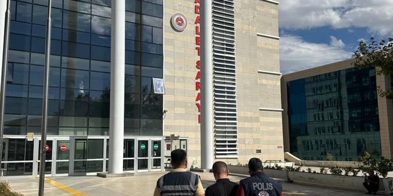 Elazığ Polisi Son Bir Ayda Kesinleşmiş Hapis Cezası Bulunan 7 Kişiyi Yakaladı