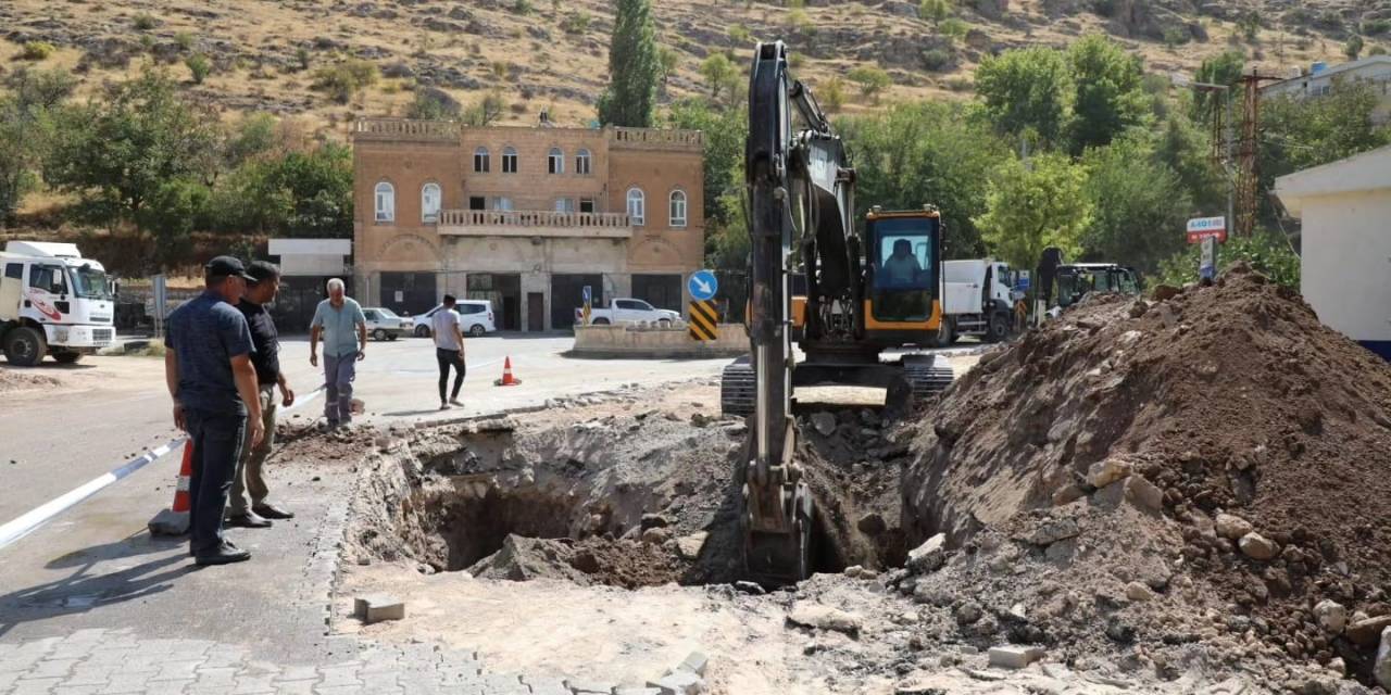 Savur’da Altyapı Yenilme Çalışmaları Başladı