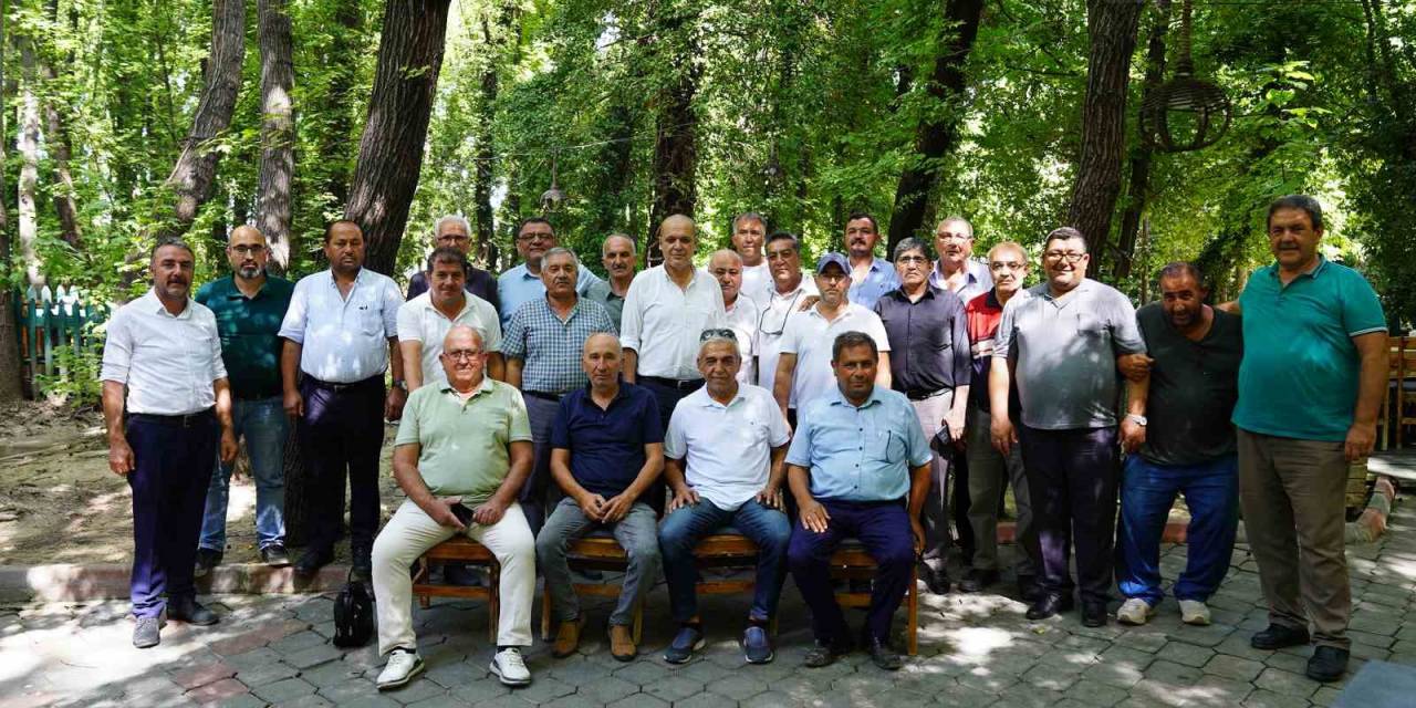 Başkan Uzundemir Mahalle Muhtarları İle Toplantı Yaptı