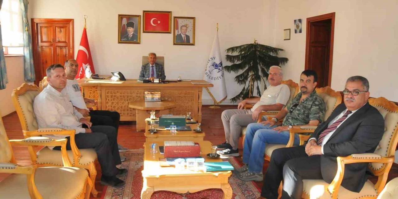 Selçuklu Veziri Sahib Ata’nın Sarayı Akşehir’de Araştırılıyor