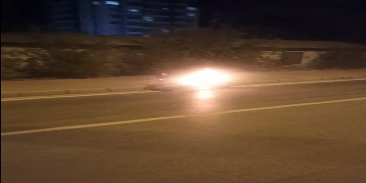 Seyir Halindeki Motosiklet Yandı