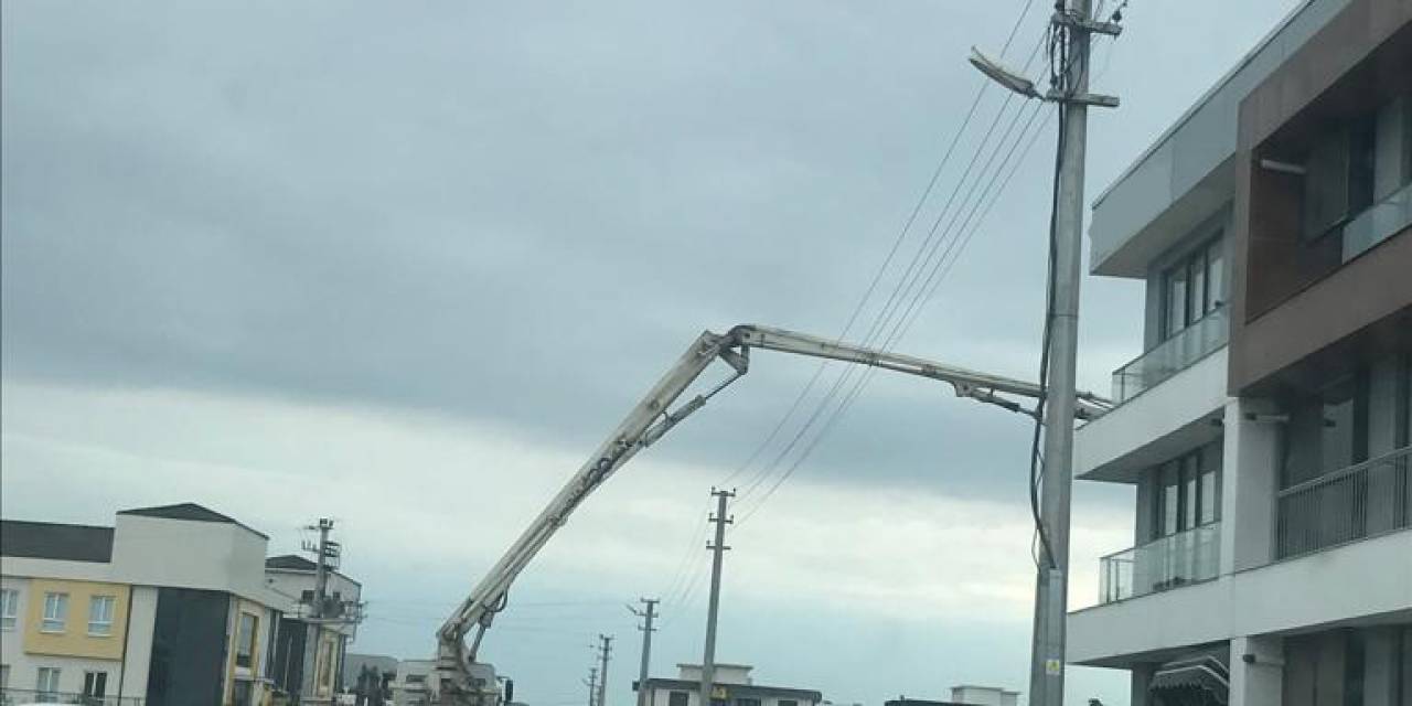 "Elektrik Şebekelerine Müdahale Etmeyin" Uyarısı