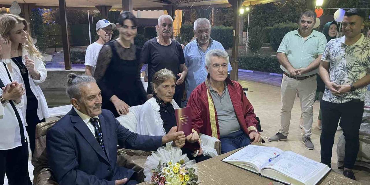 Huzurevinde Tanışıp İkinci Bahara Evet Dediler