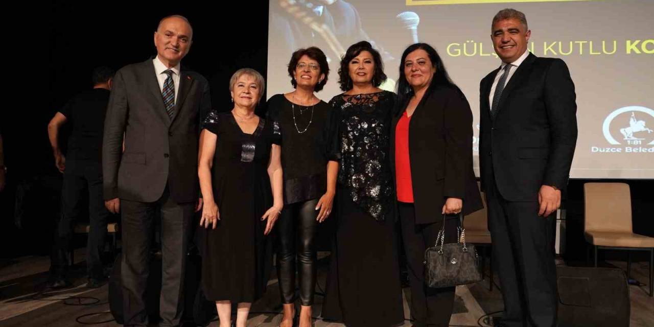 Bozkırın Tezenesi Türküleriyle Anıldı