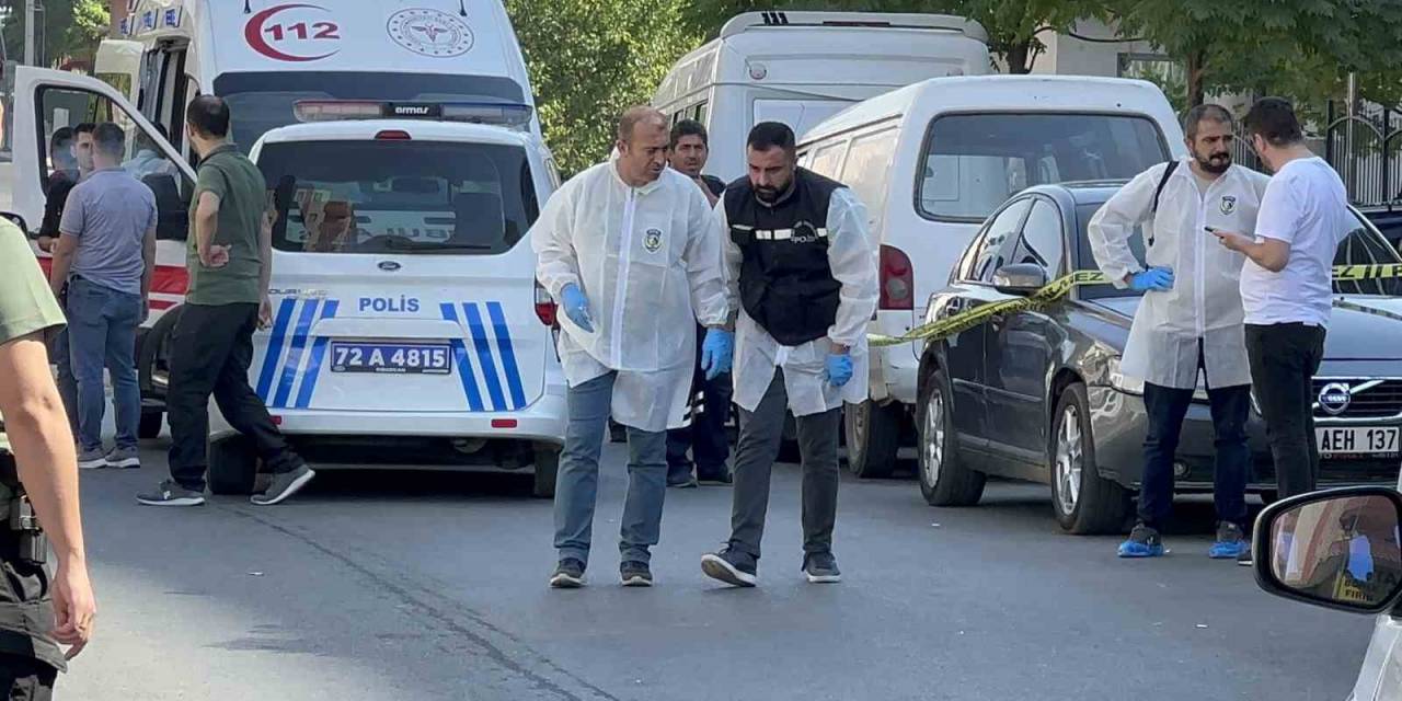 Eşiyle Yürürken Eski Kayınbiraderleri Tarafından Önce Dövüldü, Sonra Öldürüldü