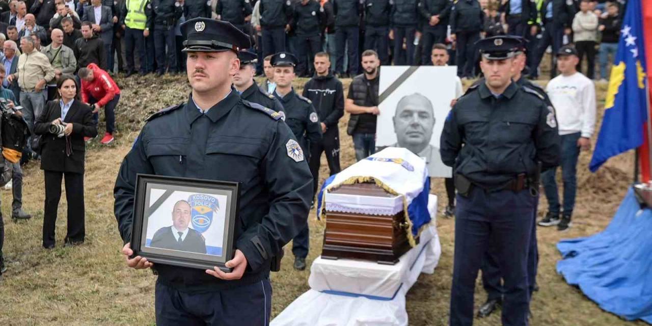 Kosovalı Şehit Polis Afrim Bunjaku, Devlet Töreniyle Toprağa Verildi