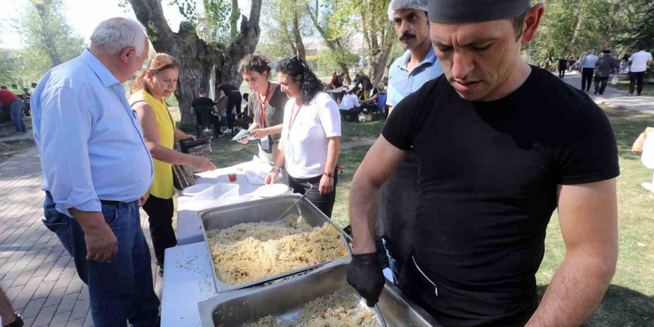 Yenimahalle Belediyesi, Divriği Kültür Şenliği’ne Ev Sahipliği Yaptı