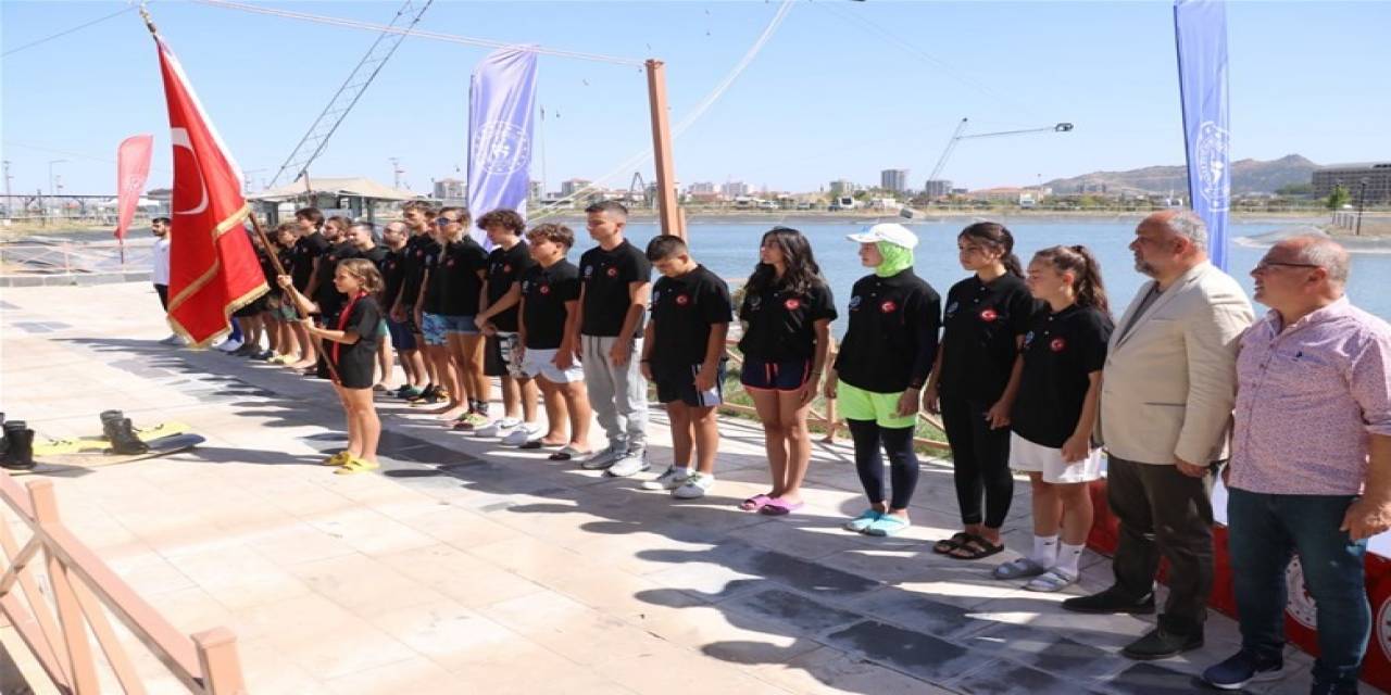 Kablolu Wakeboard Cumhuriyet Kupası Etkinliğine Yoğun İlgi