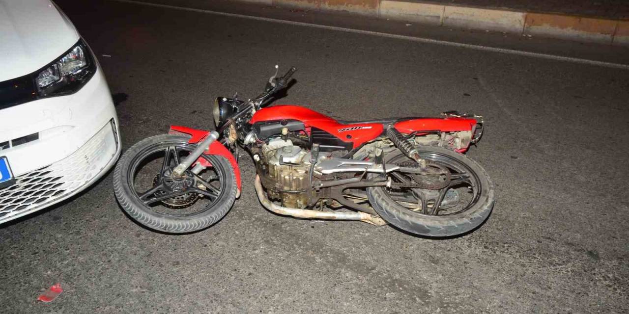 Polisten Kaçan Motosiklet Sürücüsü Kaza Yapınca Yakalandı