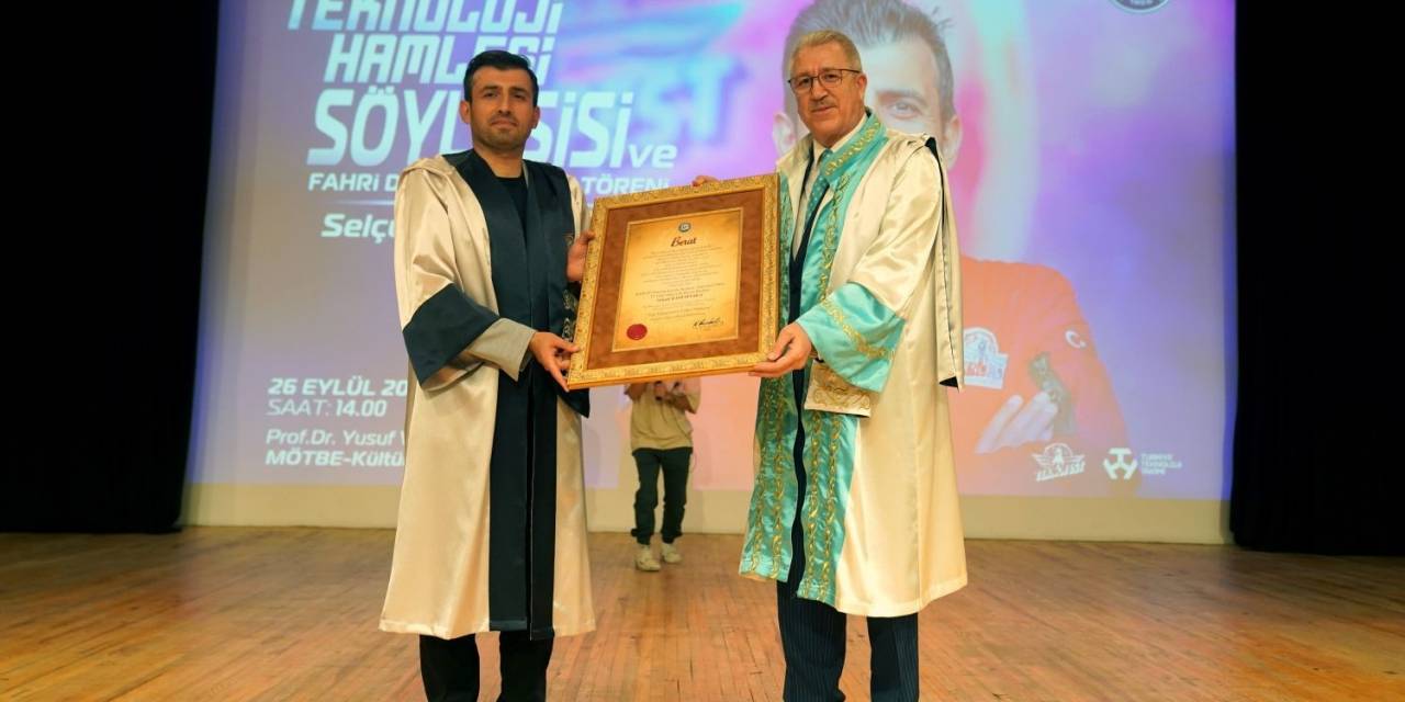 Selçuk Bayraktar’a İzmir’de ’fahri Doktora’ Unvanı