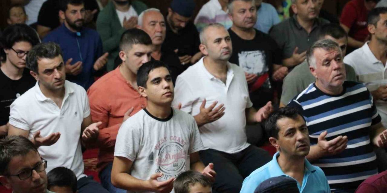 Mevlid Kandili Sakarya’da Dualarla İhya Edildi