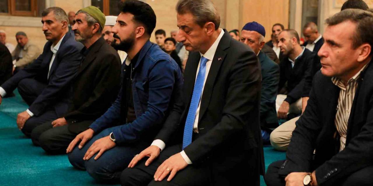 Bitlis’te Mevlit Kandili Coşkusu