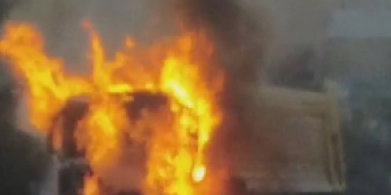 Kastamonu’da Hafriyat Kamyonu Alev Alev Yandı