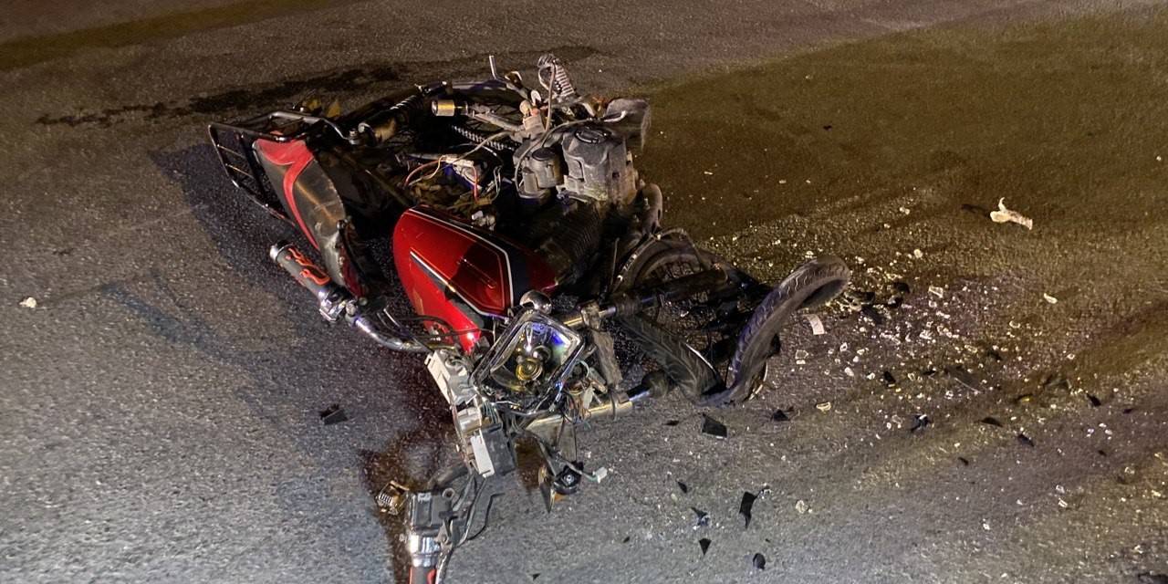 Otomobil İle Çarpışan Motosikletin Sürücüsü Hayatını Kaybetti
