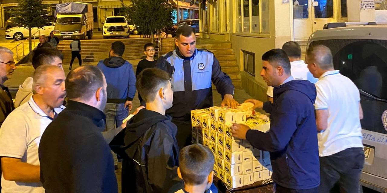 Belediye Kandil Geleneğini Bozmadı